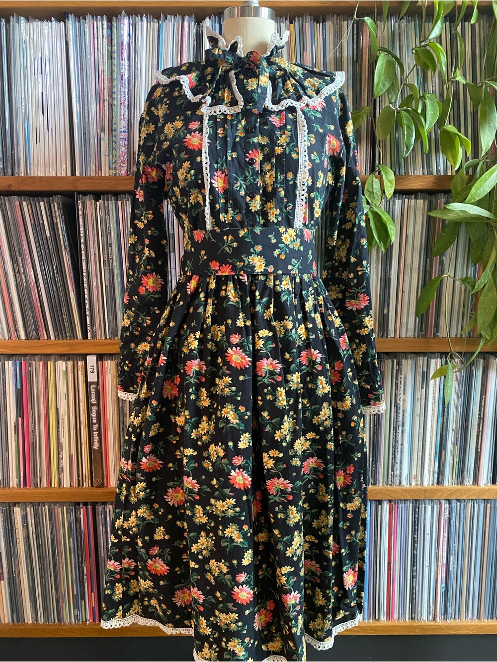 EUC BATSHEVA - Black Floral Long-Sleeve Midi Dress with Lace Trim - size 4 US